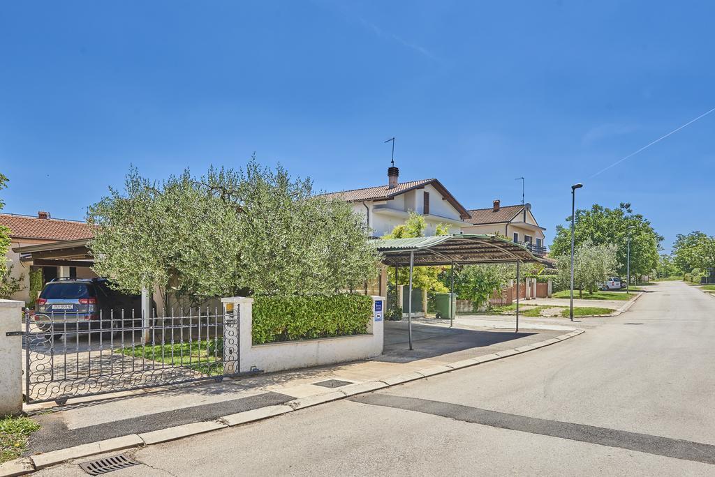 B&B Carmela Umag Ngoại thất bức ảnh