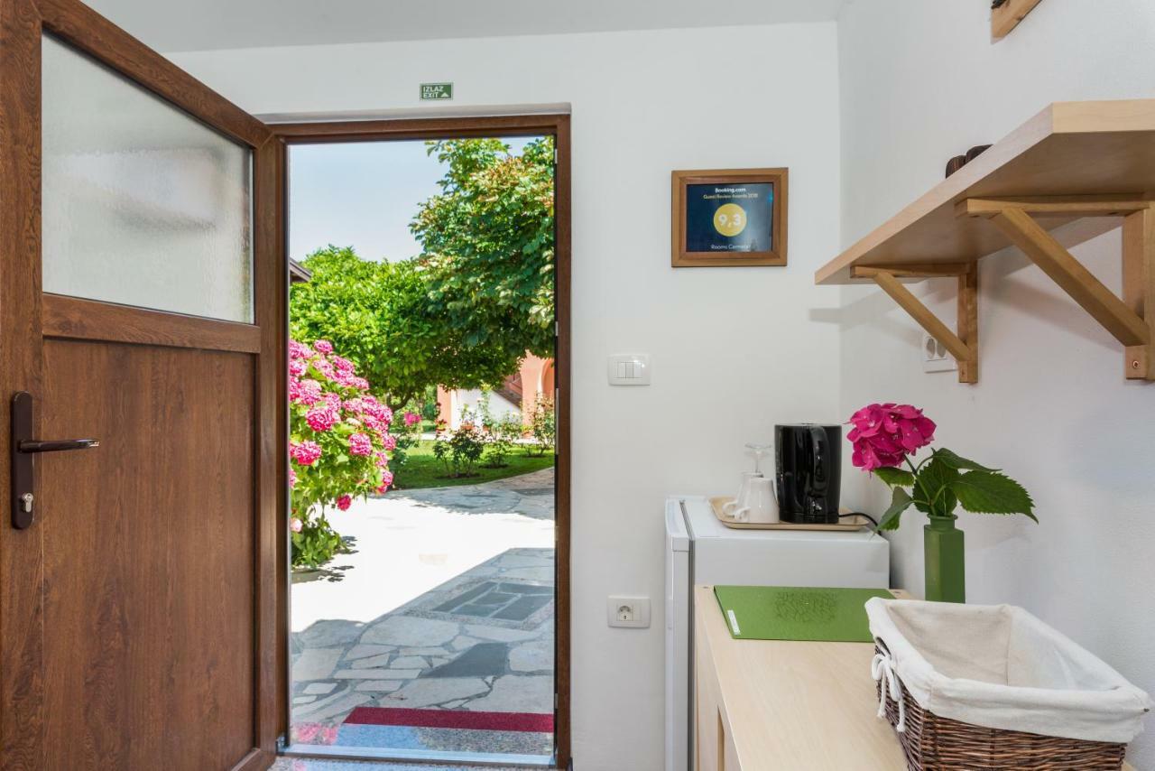 B&B Carmela Umag Ngoại thất bức ảnh
